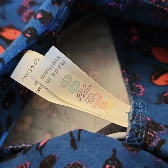 LULAROE LLR TC Patterned Buttery Soft Legging Tall Curvy - Picture 2 of 2